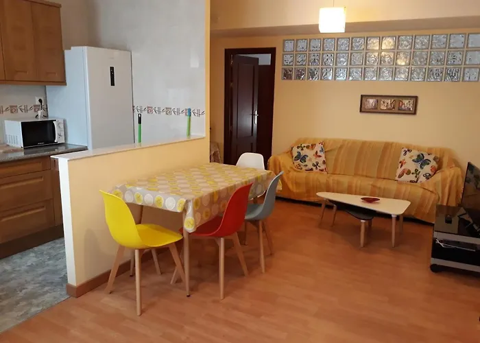 Parque De Quevedo 公寓